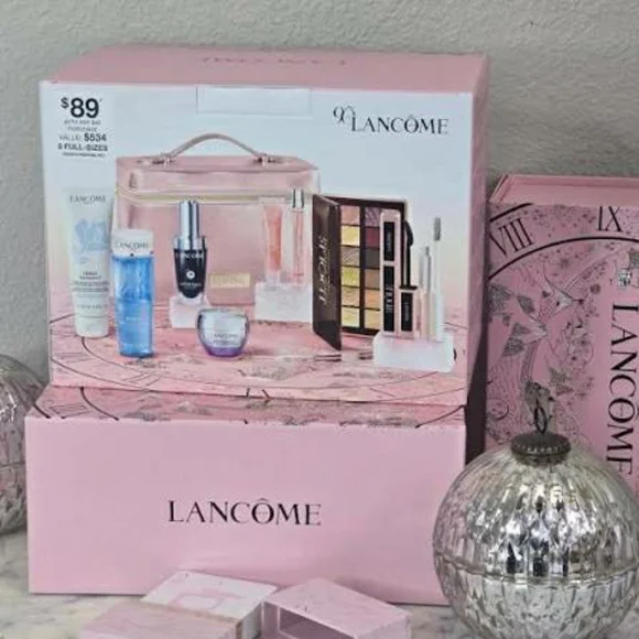 10PC🤶Gift Idea🤶BNIB LE Lancome 10PC W/8 Fullsizes Holiday 2025 Beauty Box!$534